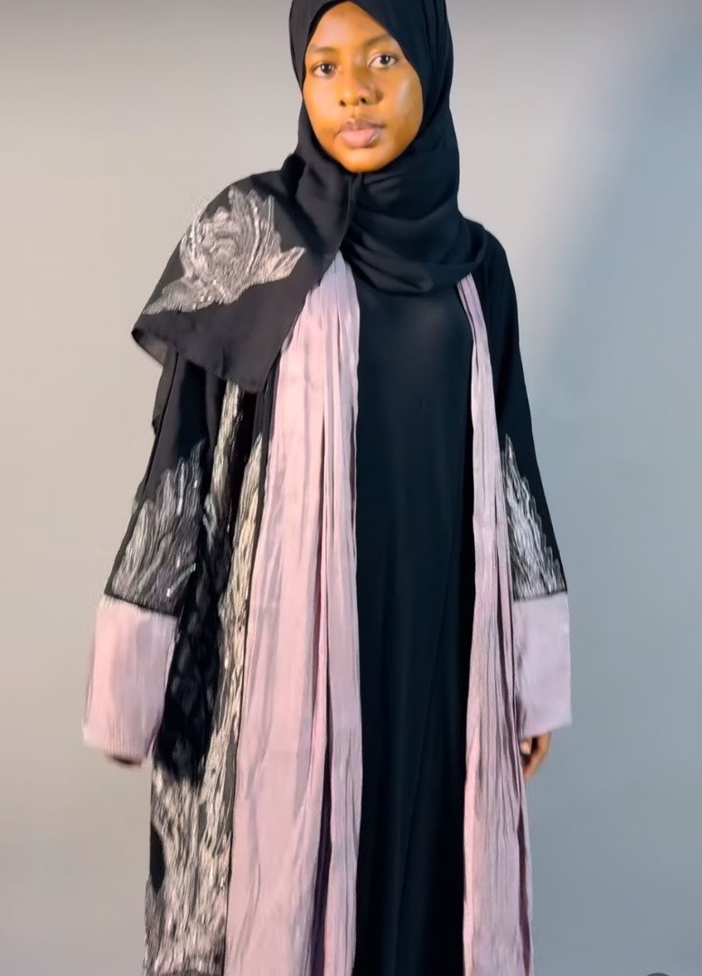 Seline Abaya